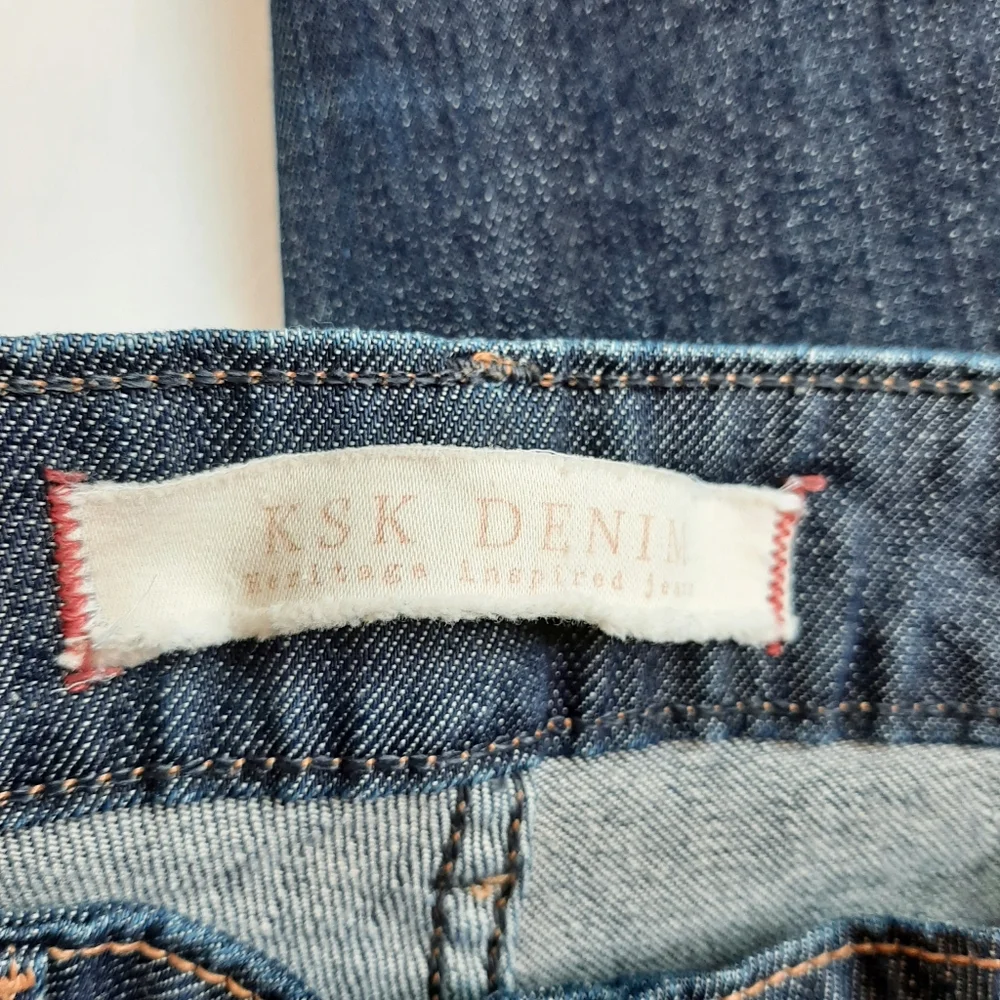 ⭐️5/$20 KSK Denim Distressed Busted Knee Jeans Size 27